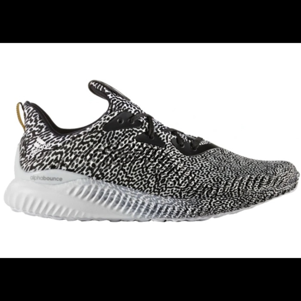 Adidas AlphaBounce Sneakers Size 7 Women’s